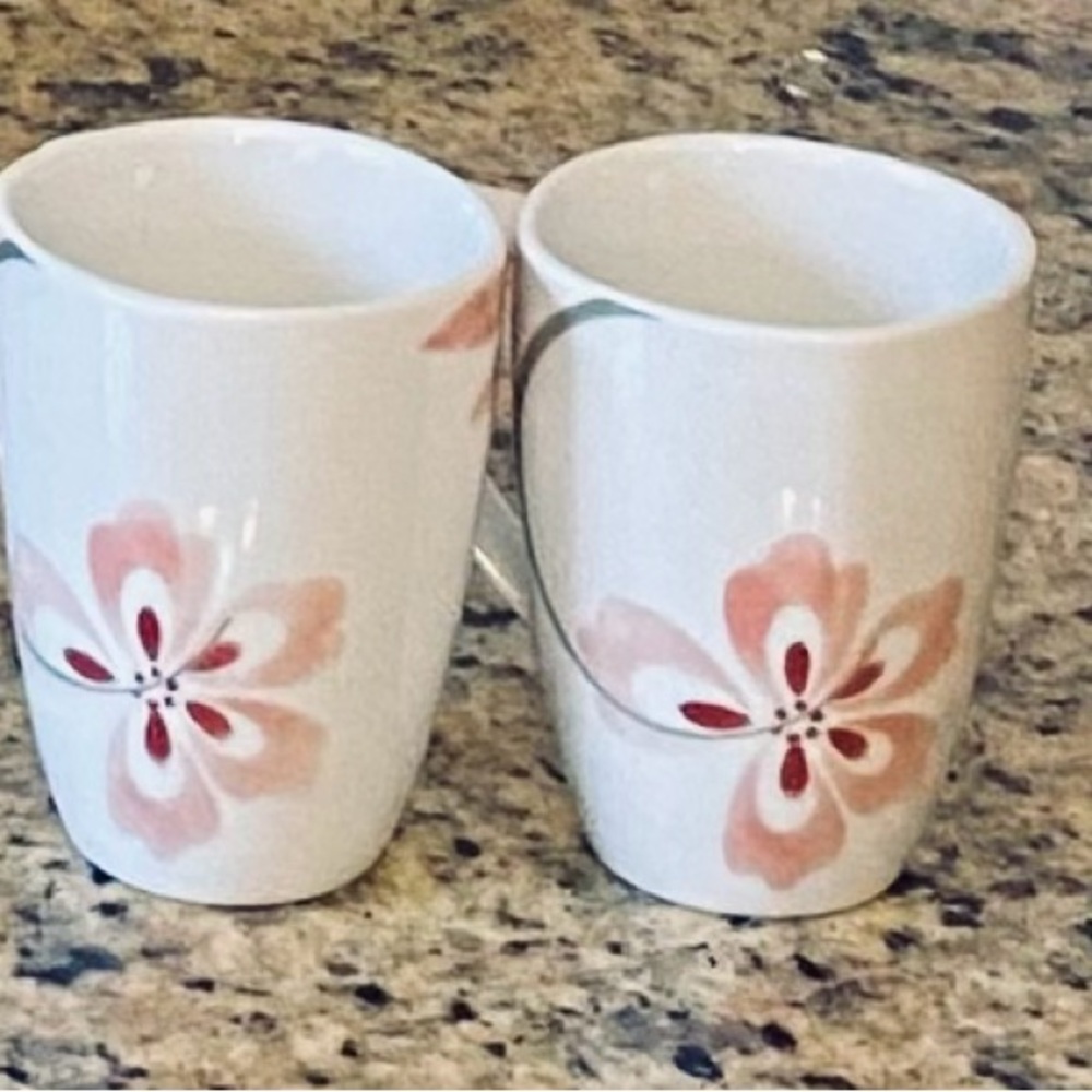 Two Corelle Square Pretty Pink Mugs - Picture 2 of 7